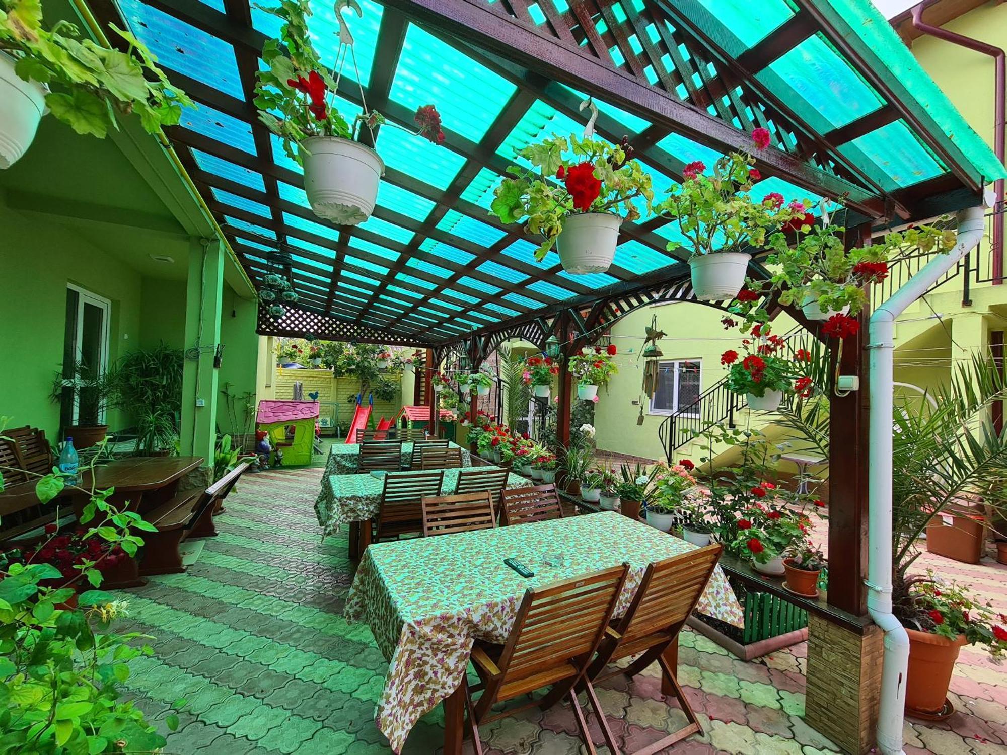 Casa Bianca Hotel 2 Mai Exterior photo